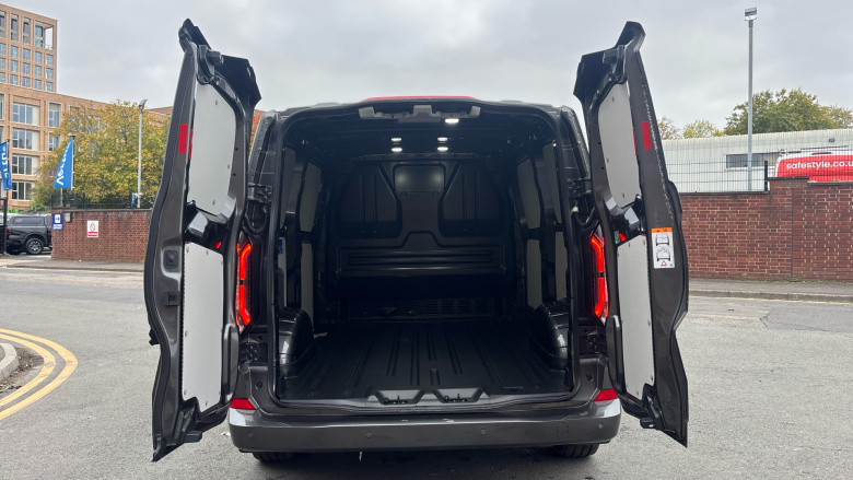 Ford Transit Custom E-320 L1 Rwd 100kW 65kWh H1 Van Limited Auto